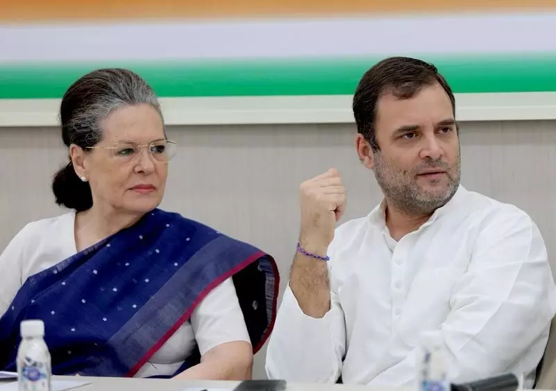 No one except from Gandhi family will be acceptable as chief: Cong workers at AICC HQ