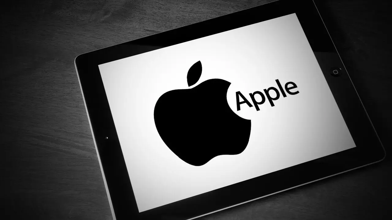 At $2.3 trillion, Apple more valuable than UKs top share index