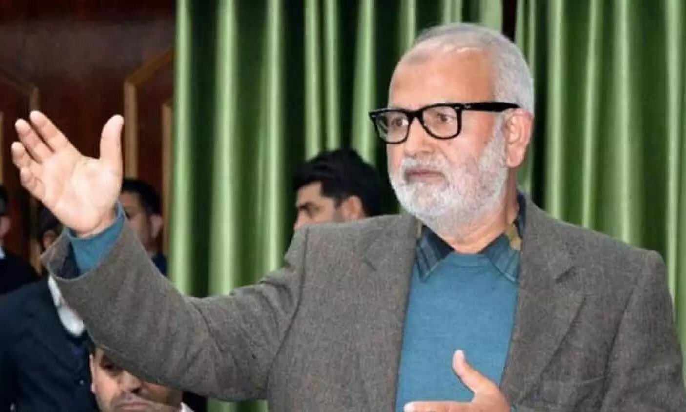 Kashmir: PDP leader Naeem Akhtar released from detention