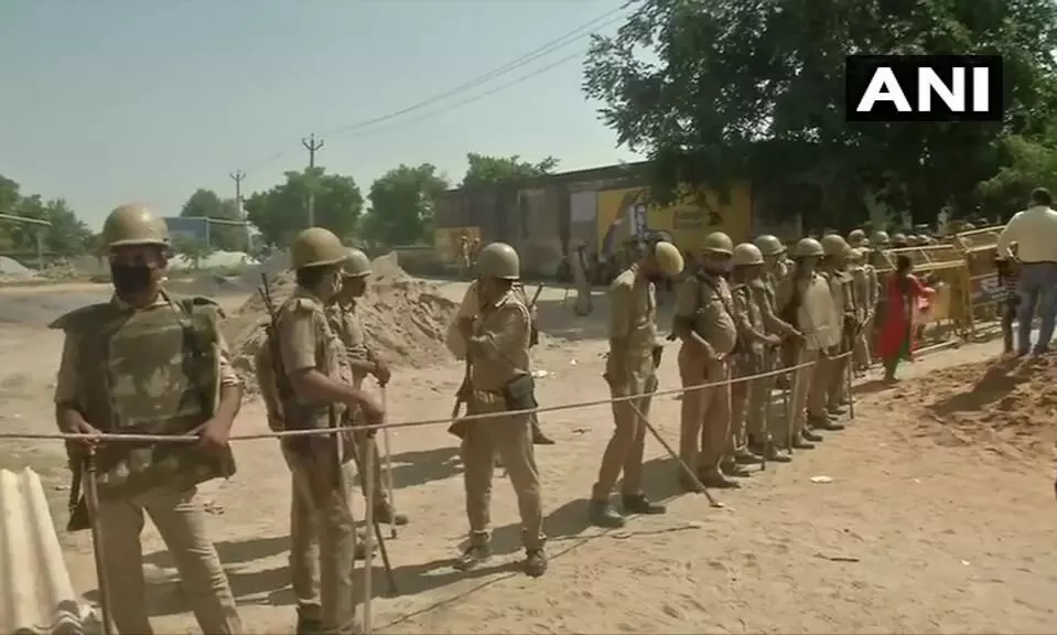 Police deployed,Media entry banned in Hathras