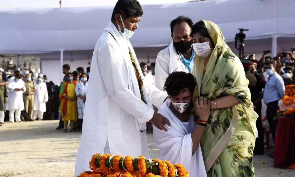 Chirag Paswan collapses after lighting fathers funeral pyre