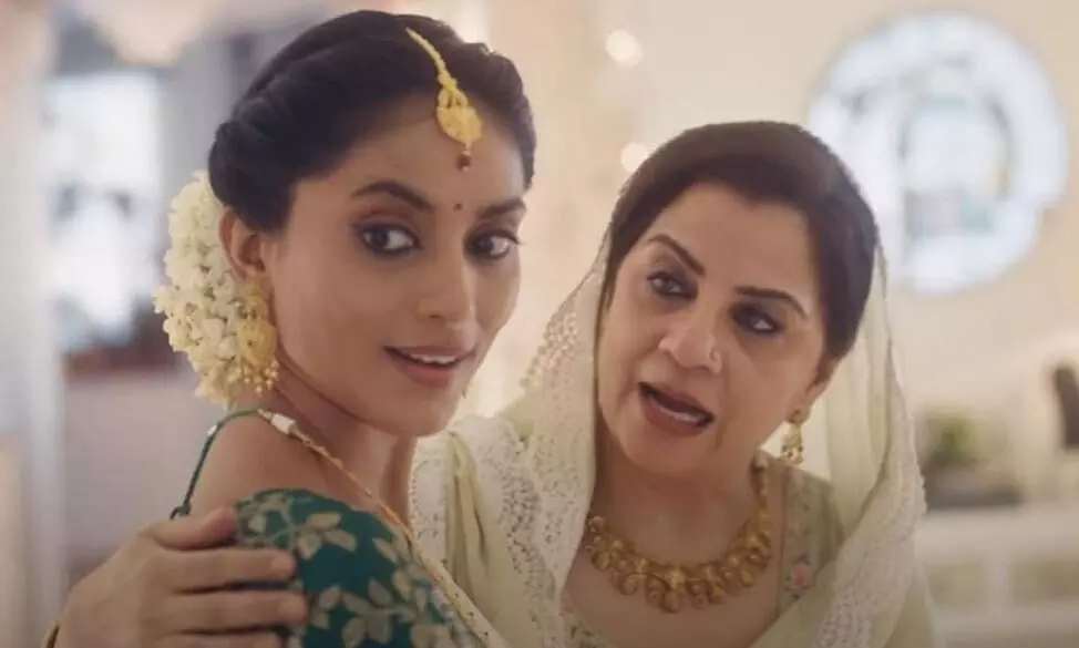 #BoycottTanishq   Trends on Twitter After Brands Latest ad on Inter-Faith Marriage Sparked Controversies.
