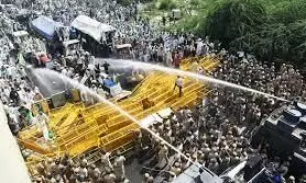 Farmers march towards Delhi, Police uses cannons to stop the march