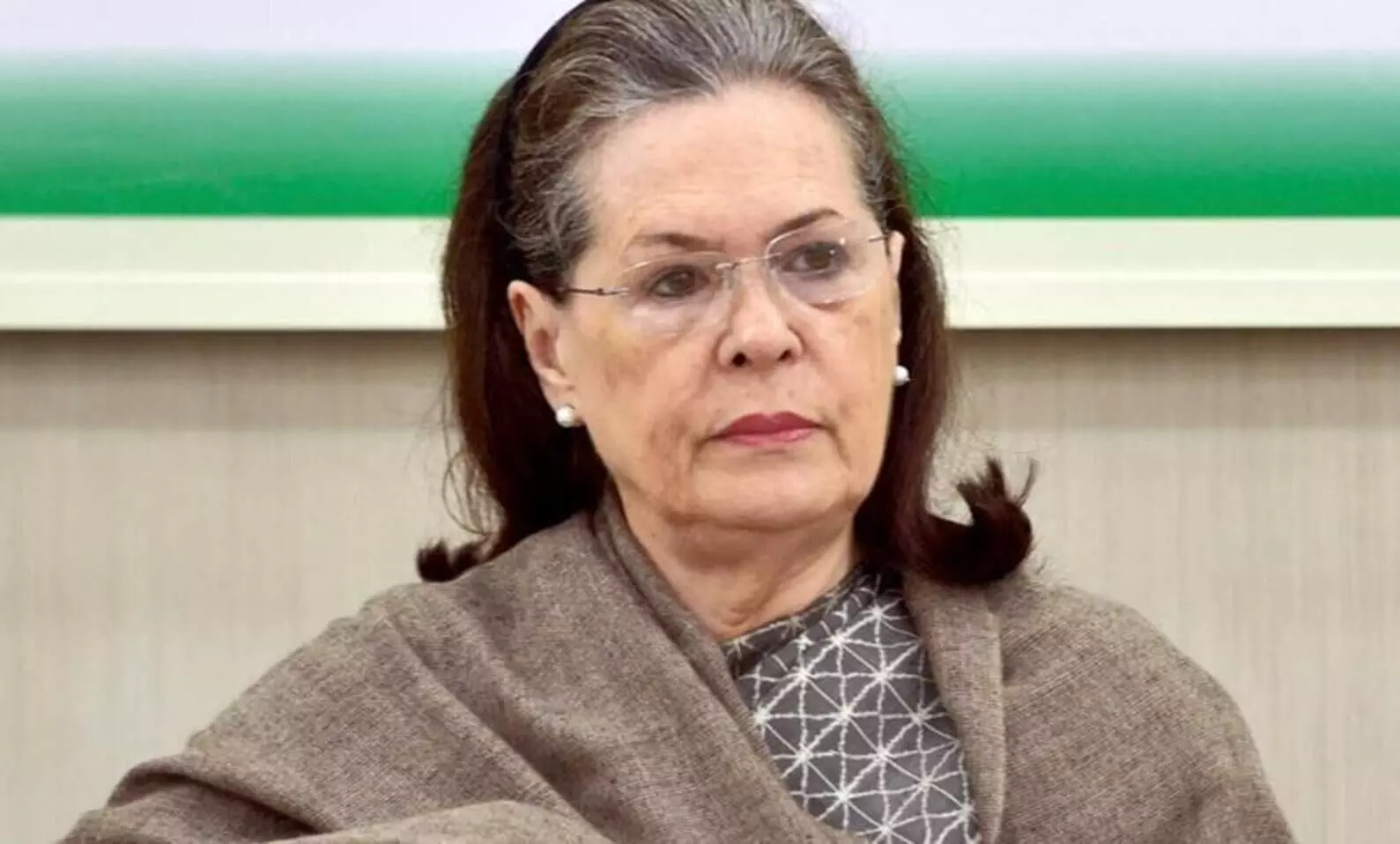 Sonia Gandhi to chair compromise meeting with Congress dissidents