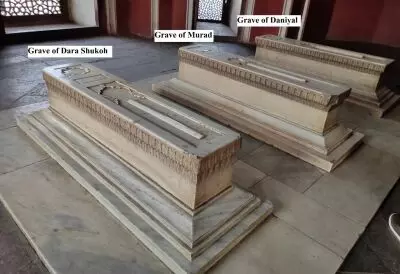 A ministry committee sets to find truth about a Mughal tomb