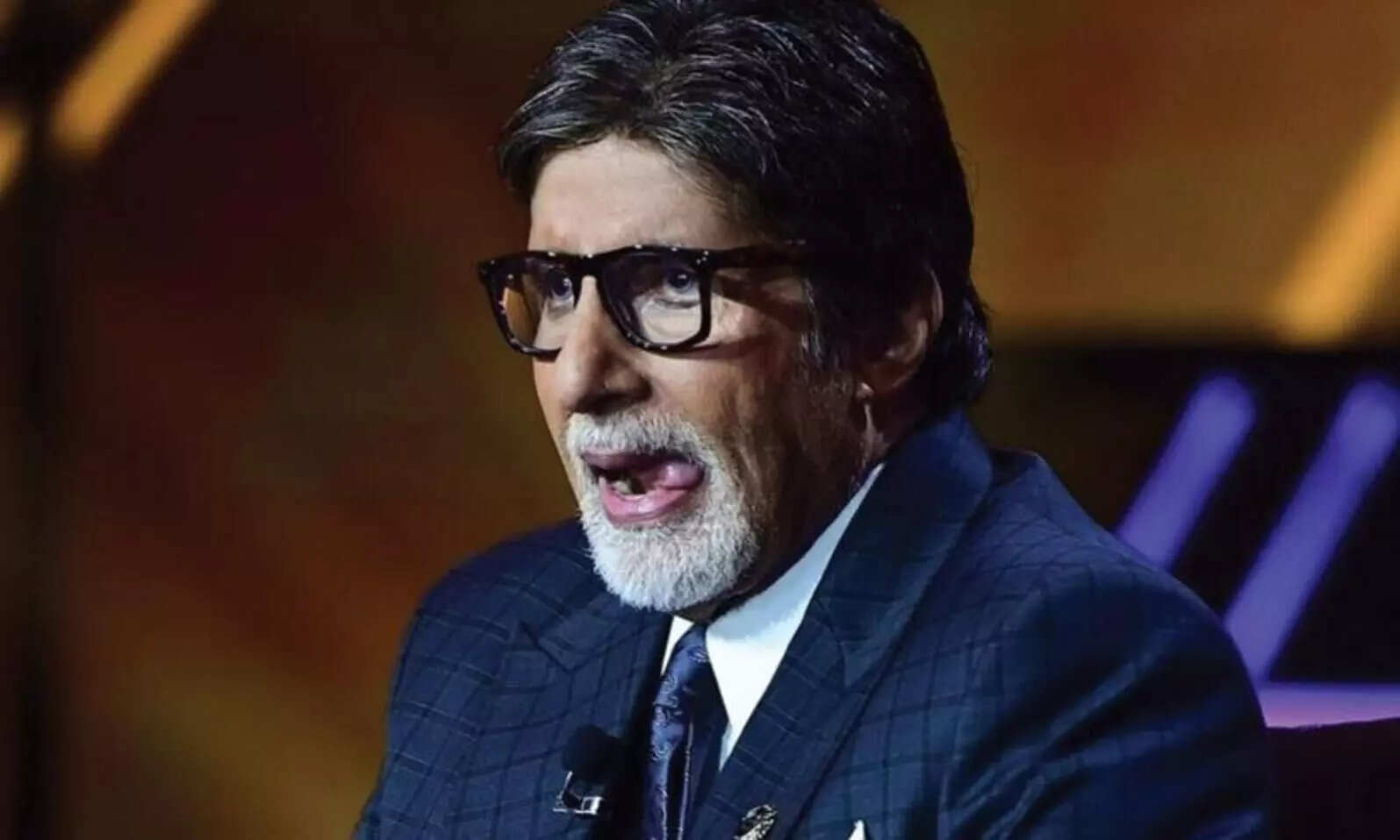 Amitabh Bachchans voice replaced with caller tune focused towards Corona virus vaccination
