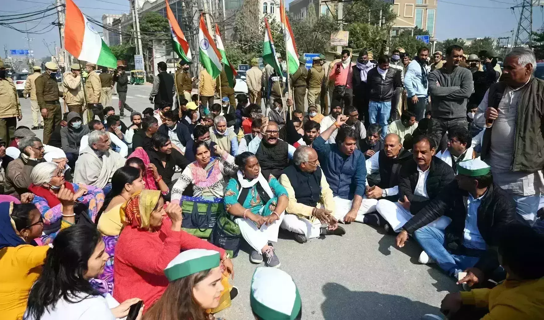Farmers in Punjab and Haryana block national, state highways