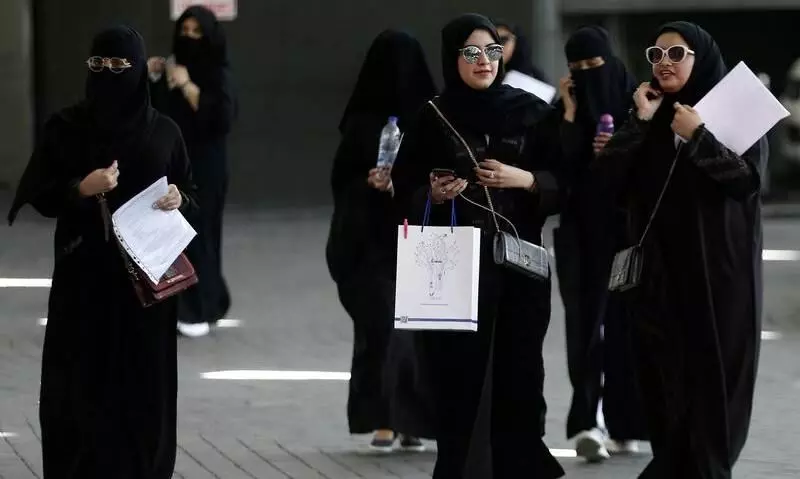 Saudi Arabia to hire more women in defence and air transport sectors