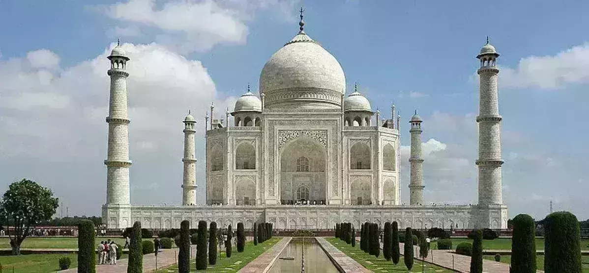 Taj Mahal reopened after bomb scare turns out to be hoax