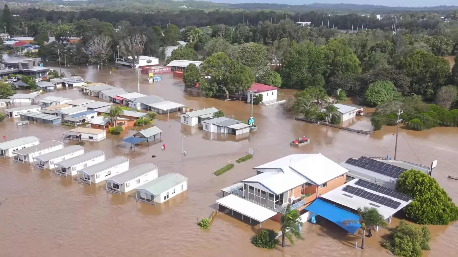 Unusual rain , flood in Australia: Dozens of towns isolated in New South Wales