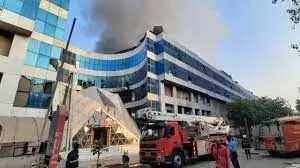10 dead, many COVID-19 patients evacuated in Mumbai hospital fire