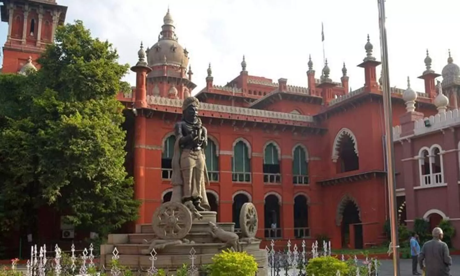 Madras HC calls Centres reply in Hindi a violation of Law