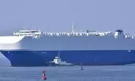 Israeli navy on alert after Iranian missile hit freight ship off UAE coast