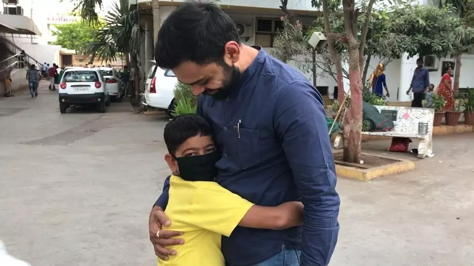 Tale of a Hindu youth using social media to help needy Muslims