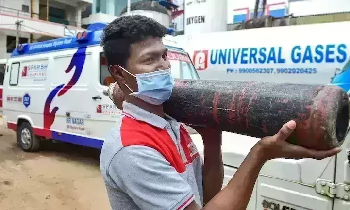 oxygen cylinder carrying