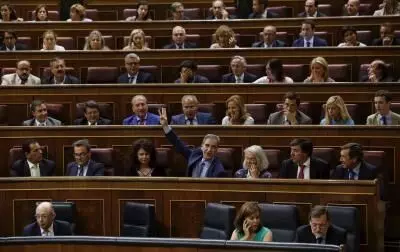 Spanish parliament approves law to achieve carbon neutrality by 2050