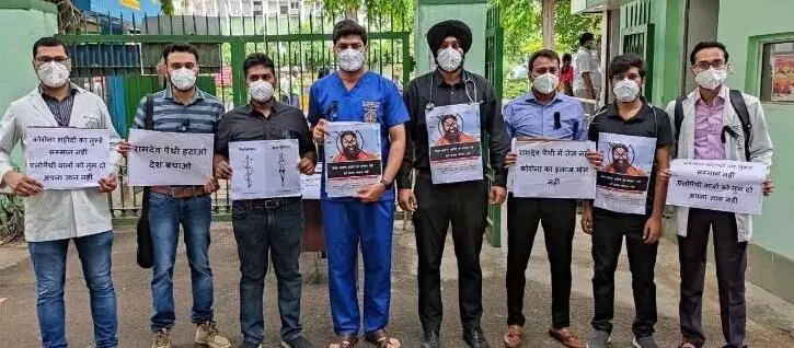 Doctors observe Black Day to protest Ramdevs demeaning remarks on allopathy