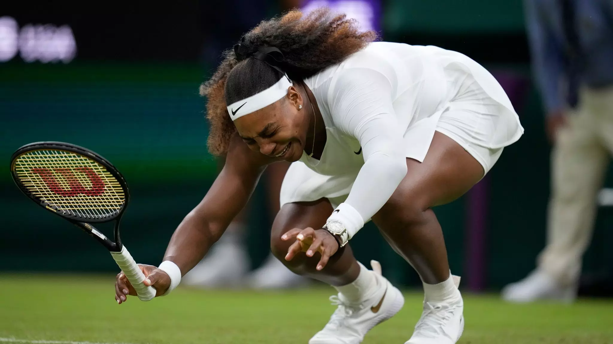 Serena Williams withdraws from Wimbledon opener after injury
