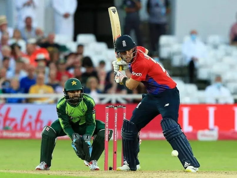 Pakistan stuns England with bowl and bat