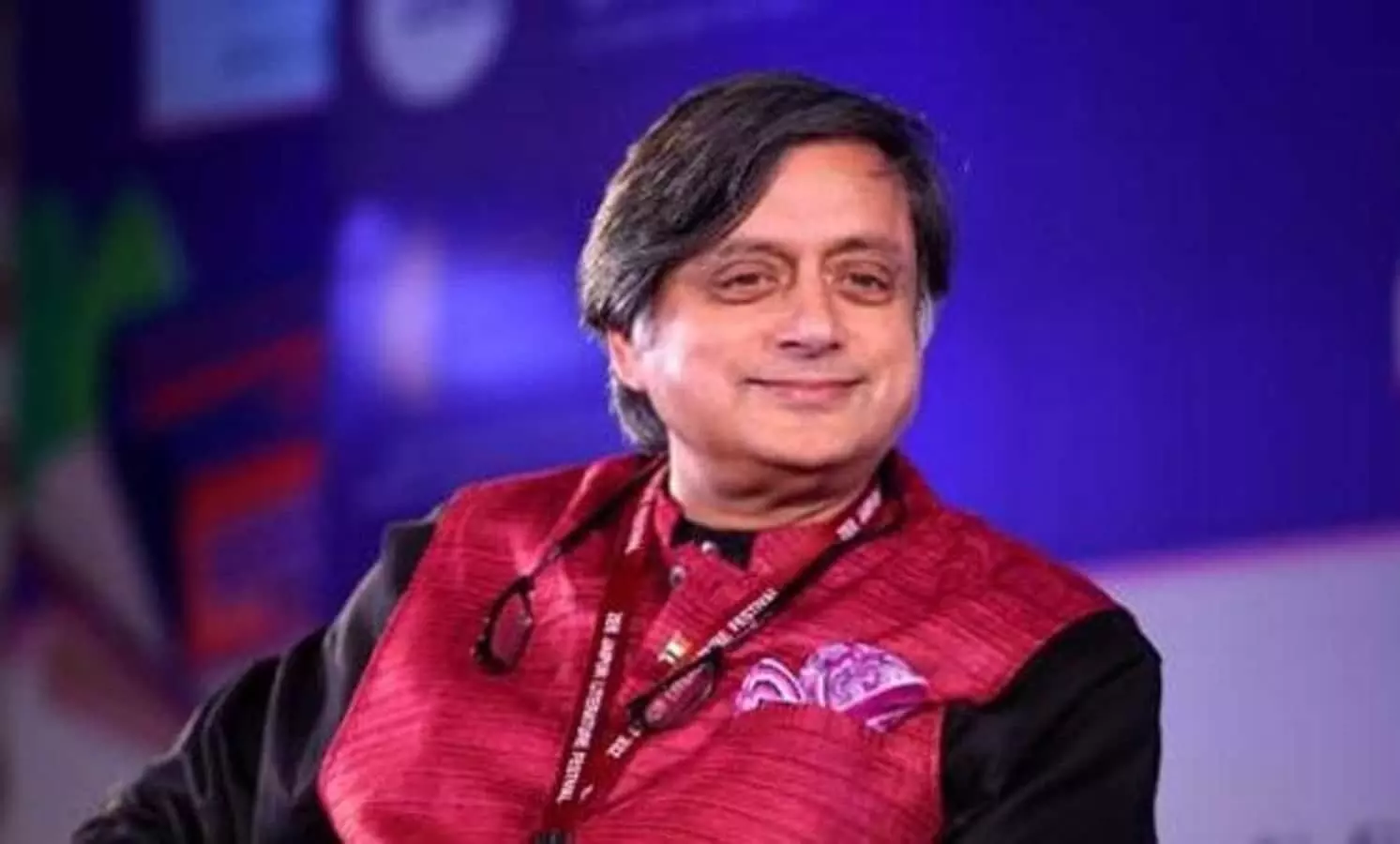 Shah, Gul and Kappan must be released to preserve press freedom, Tharoor demands in the LS