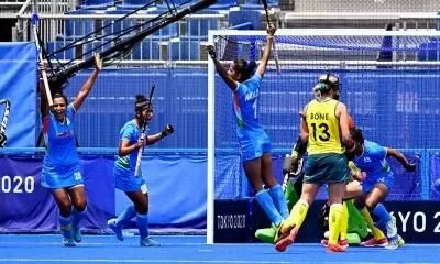 Olympics: India storms into womens hockey semifinals