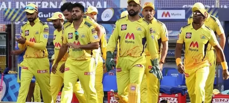 IPL 2021: Dhoni finishes off in style as CSK enter final