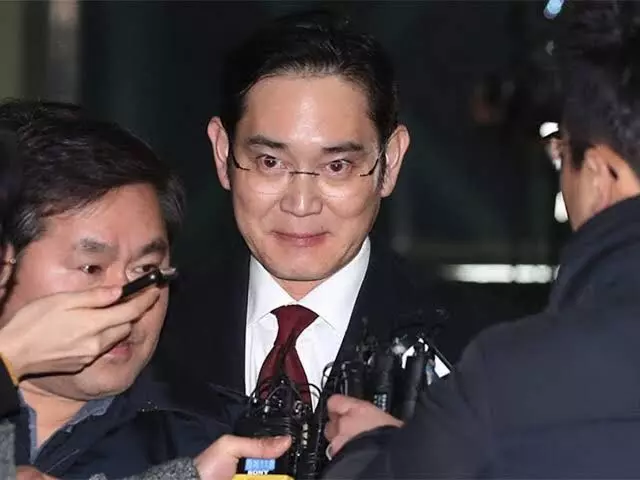 Samsung leader to stand trial over alleged unlawful use of sedative