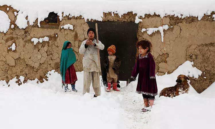 As winter approaches, Afghans struggle to cope amid price hike