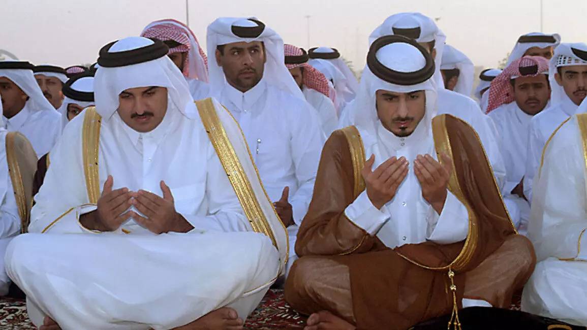 Qatar Amir, and Father Amir, perform Istisqa prayer for rain