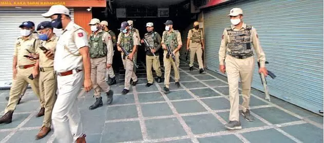 Policeman shot dead by terrorists in Srinagar