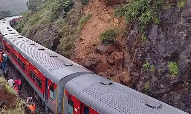 Kannur-Yeshwantpur Express derails in Tamil Nadu, no casualties reported