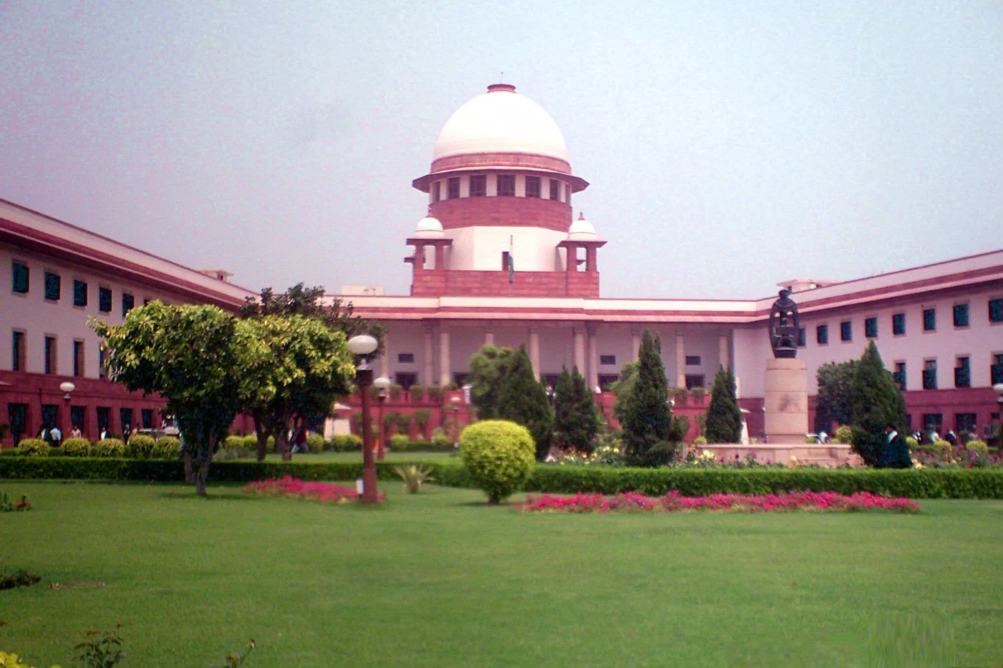Skin-to-skin contact not required to charge sexual assault; SC strikes down Bombay HC order