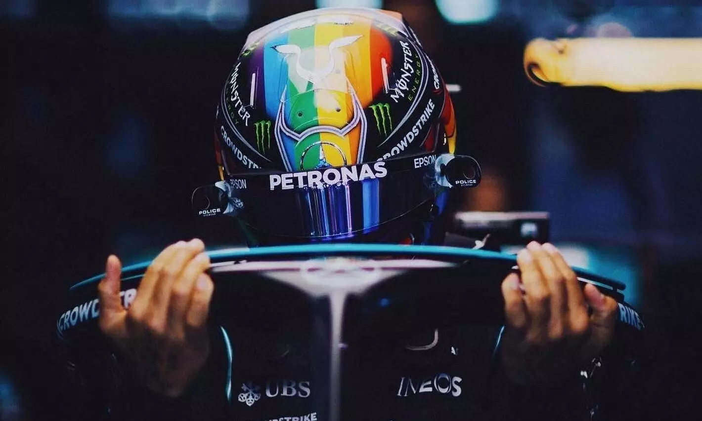 Hamilton races with controversial rainbow helmet in Qatar, wins praise