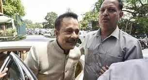 Sahara chief Subrata Roy, family members booked for cheating, forgery