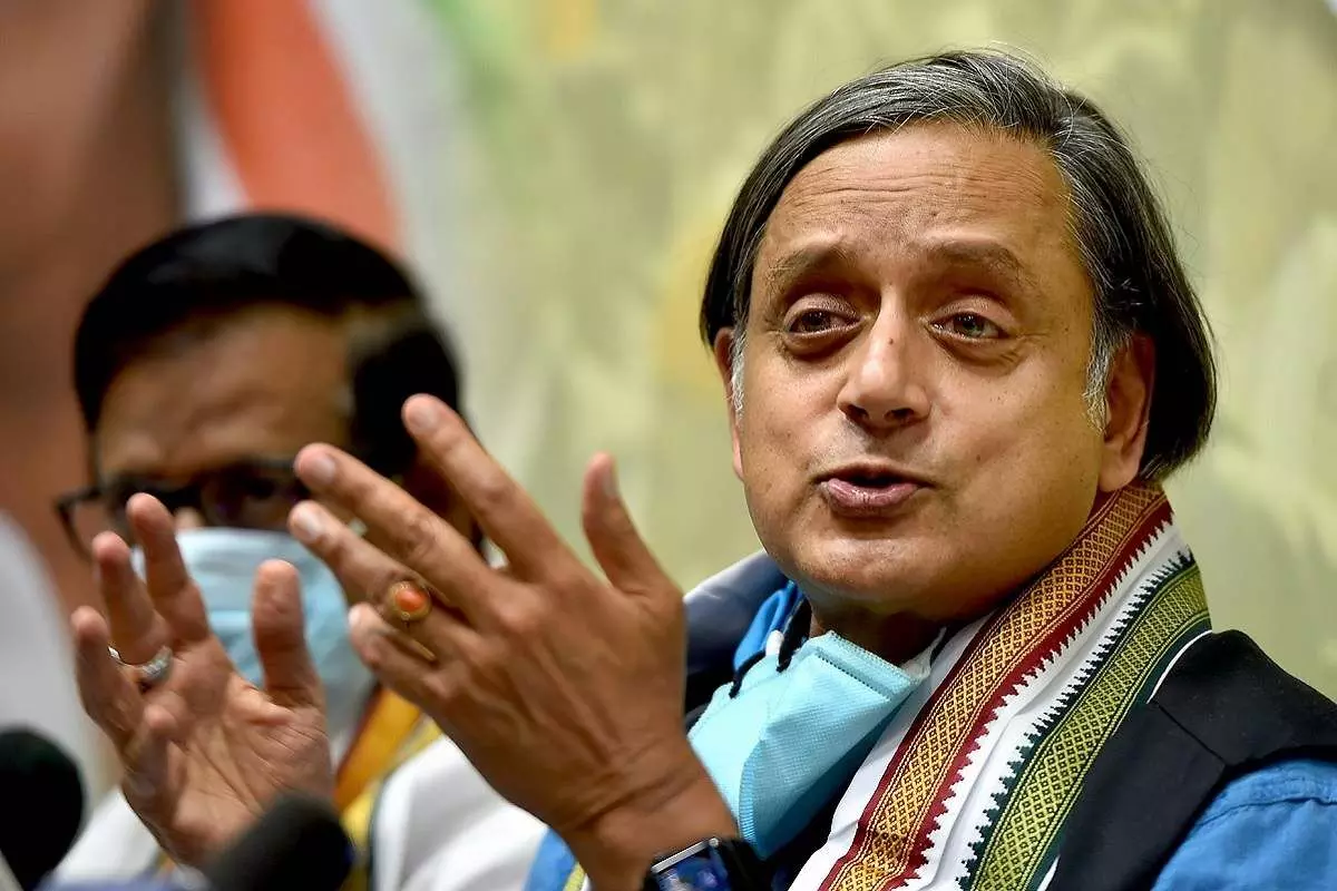 IT Ministry dodges Tharoor panels questions on PMs Twitter hacking, Pegasus