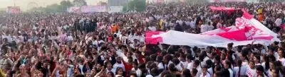 Yogi govt denies permit for Cong mahila marathon; thousands gather still