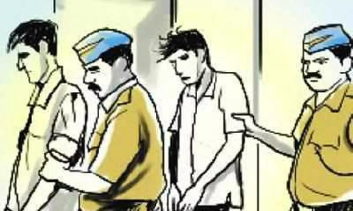 Mumbai police arrests quack, assistant for duping elderly