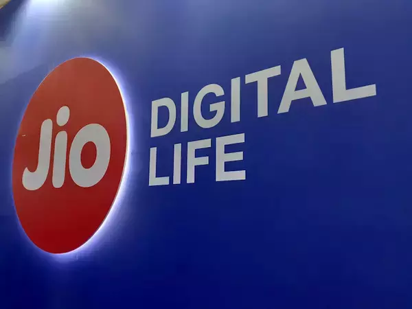 Reliances Jio overtakes BSNL as top broadband service provider
