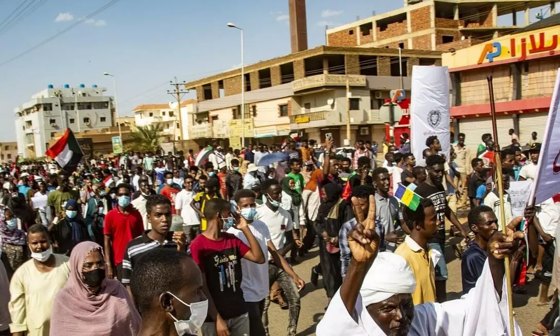 Sudan: Thousands take streets demanding civilian rule