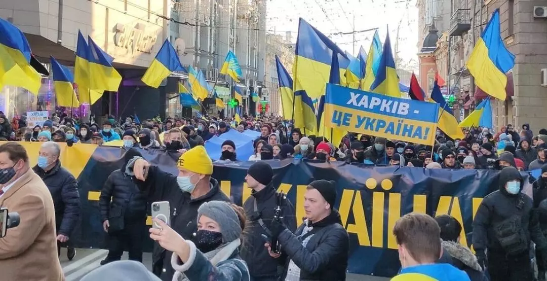 Ukranians rally against Russian aggression