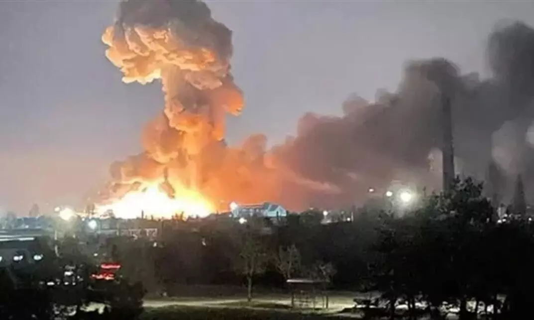 Blast series in Kyiv hours before Ukraine-Russia talks