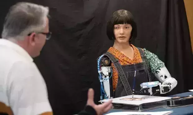 First robot painting like an artist is now a reality