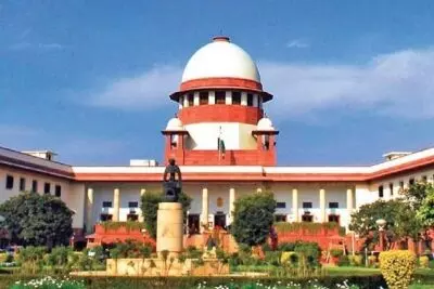 Sex work not illegal; workers shouldnt be penalised/harassed: SC