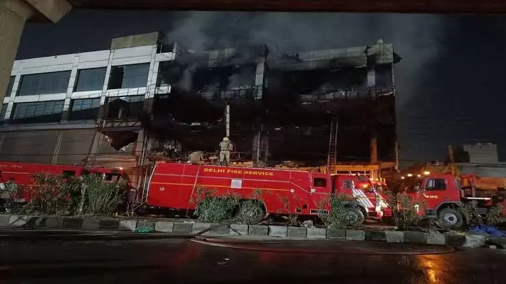 Panic as many go missing after Delhi fire mishap, Kejriwal orders Rs 10 lakh ex gratia for deceaseds kin