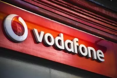 9.8% stake in Vodafone acquired by UAE telecom operator Etisalat for $4.4bn