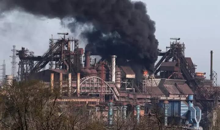 Ukraine war: Russia claims full control of Mariupol steel plant