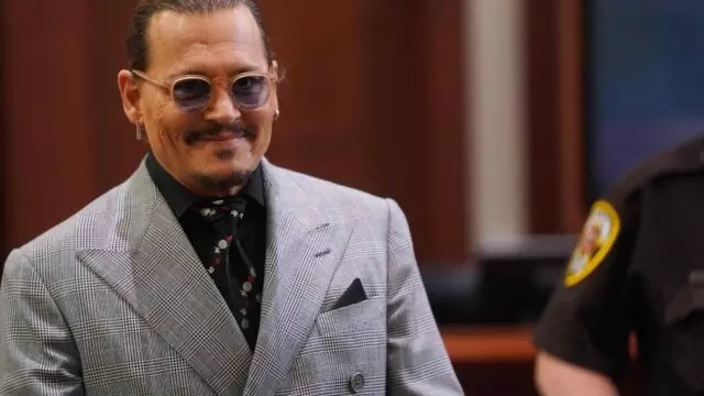 This baby is yours! Woman tells Johnny Depp in courtroom