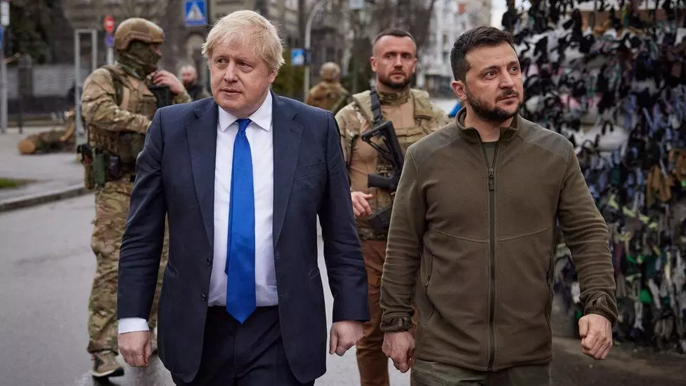 Boris Johnson visits Kyiv, Offers a military training programme for Ukrainian forces
