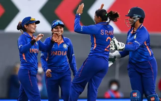 Indian womens cricket team land in Sri Lanka, Tour to start on June 23