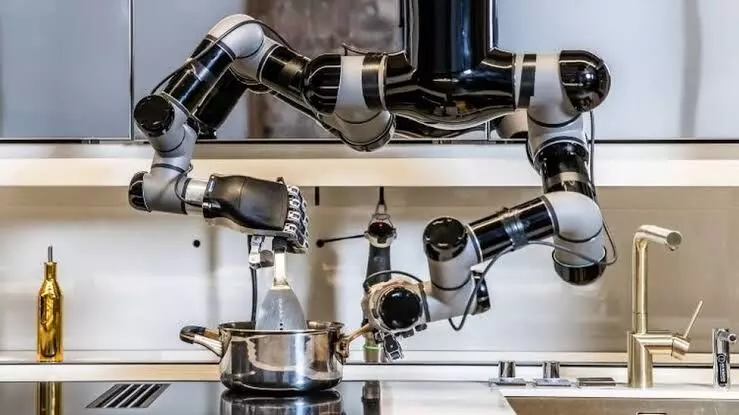 Foodies in Dubai will soon have robots preparing, serving meals for them